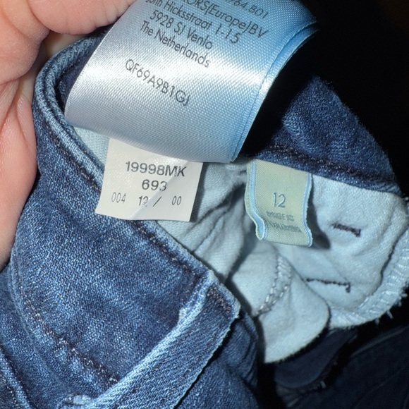 Michael Kors Dark Blue Ankle Jeans - Picture 4 of 7